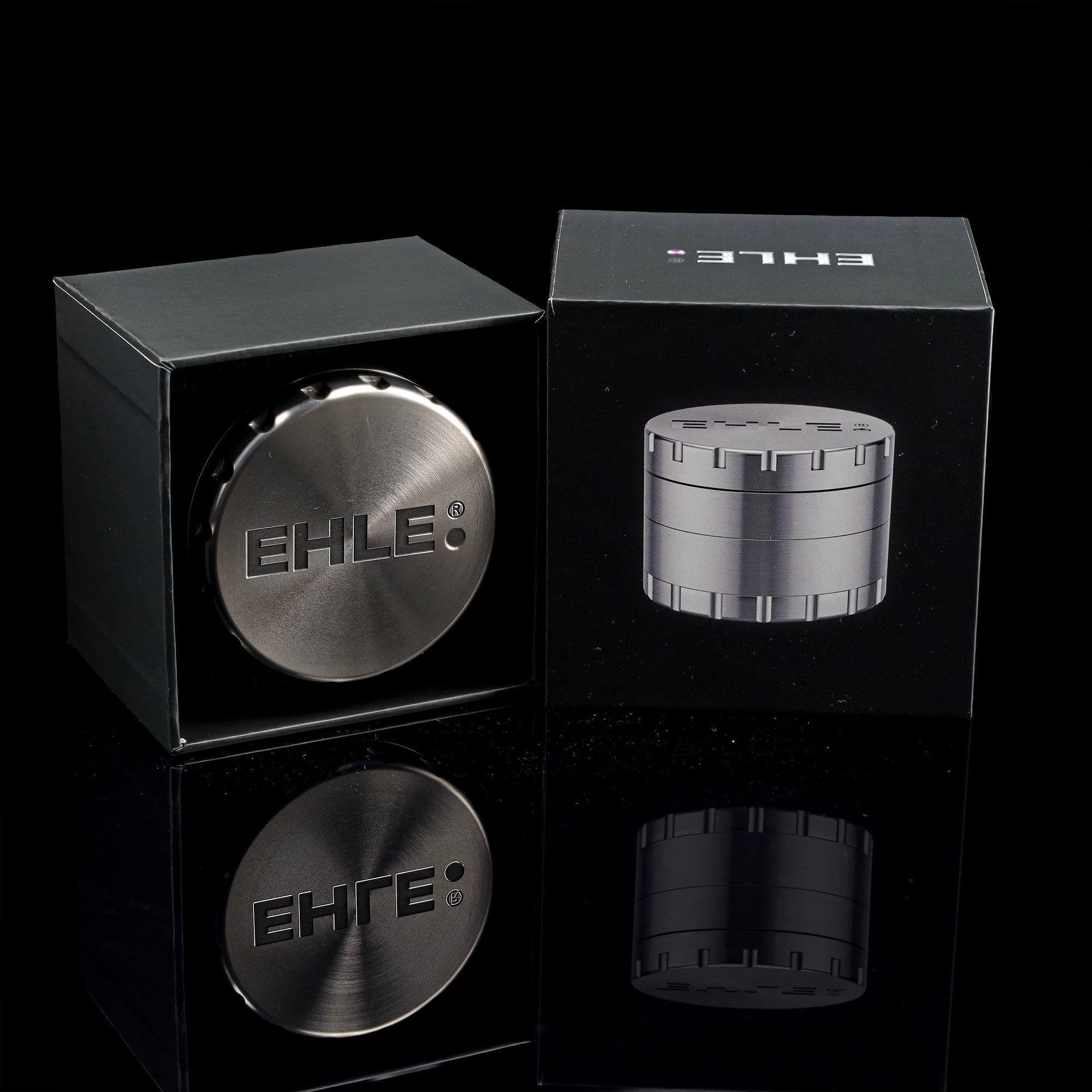 Grinder in acciaio inox, 63 mm, argento, 4 pezzi, incl. spazzolina e raschietto per polline, incl. scatola regalo e sacchetto