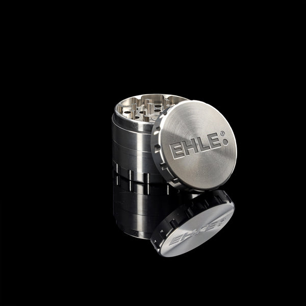 Edelstahl Grinder, 63mm , Silber, 4 teilig, inkl. Bürste und Pollenschaber, inkl. Gesche… | EHLE.