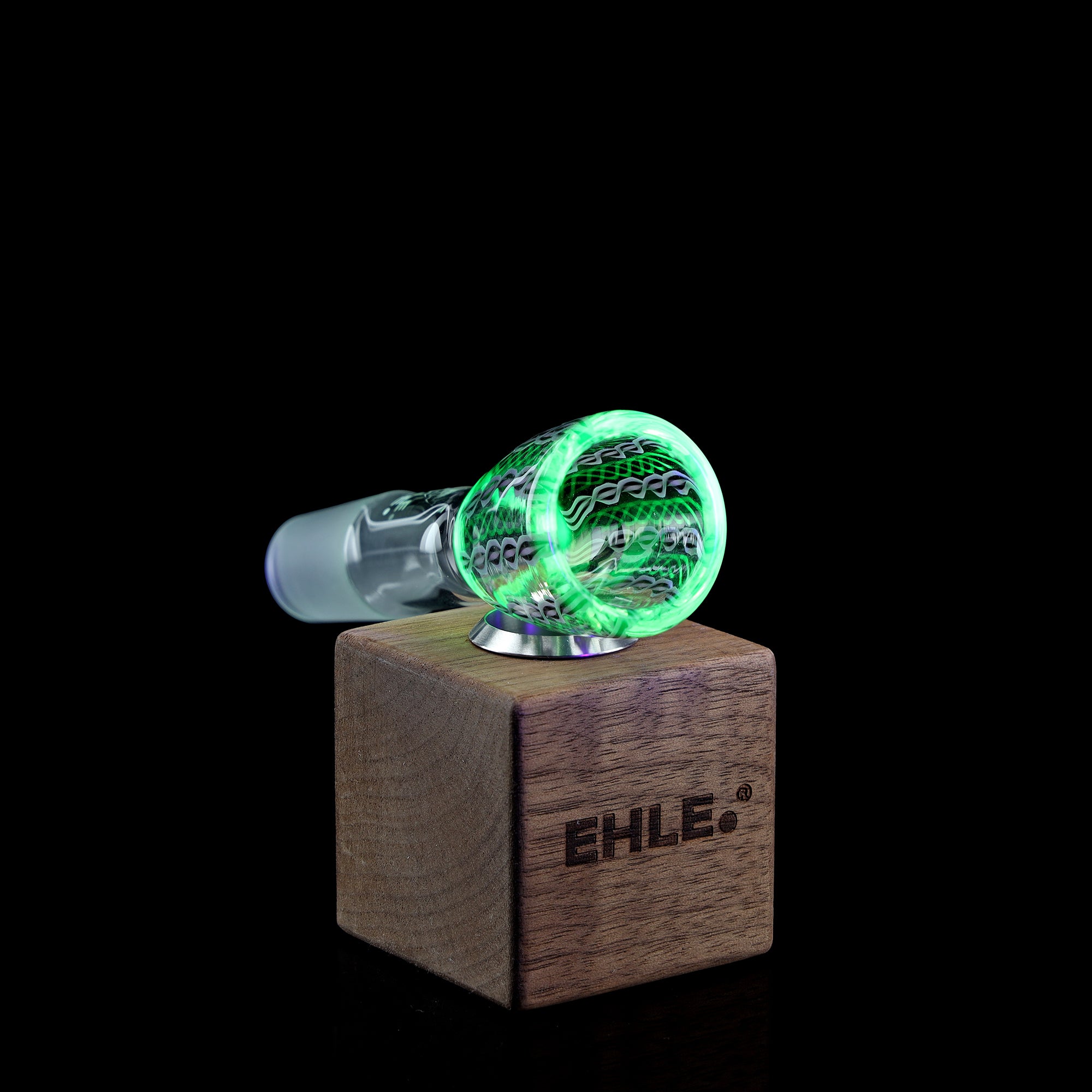 Limitierter Bong-Kopf NS 18,8 ,,Crushed Opal - Spiral glowing" inkl. Holzständer