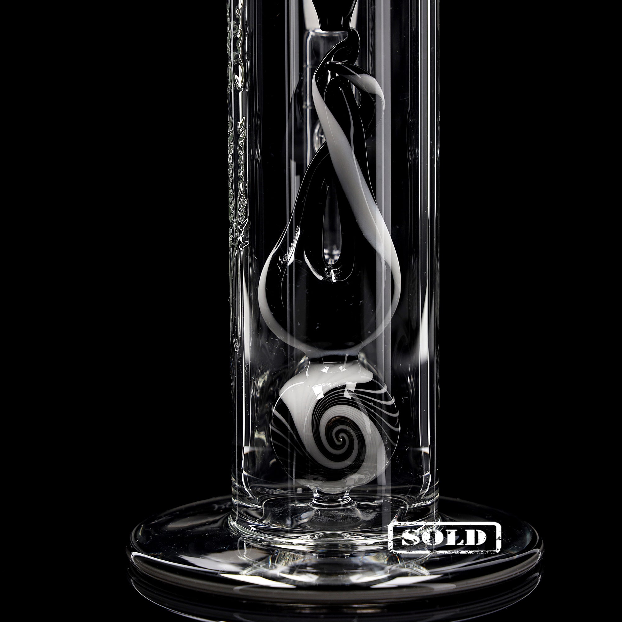 Best of 2024: agosto ,,Bootle Perc Black & White"