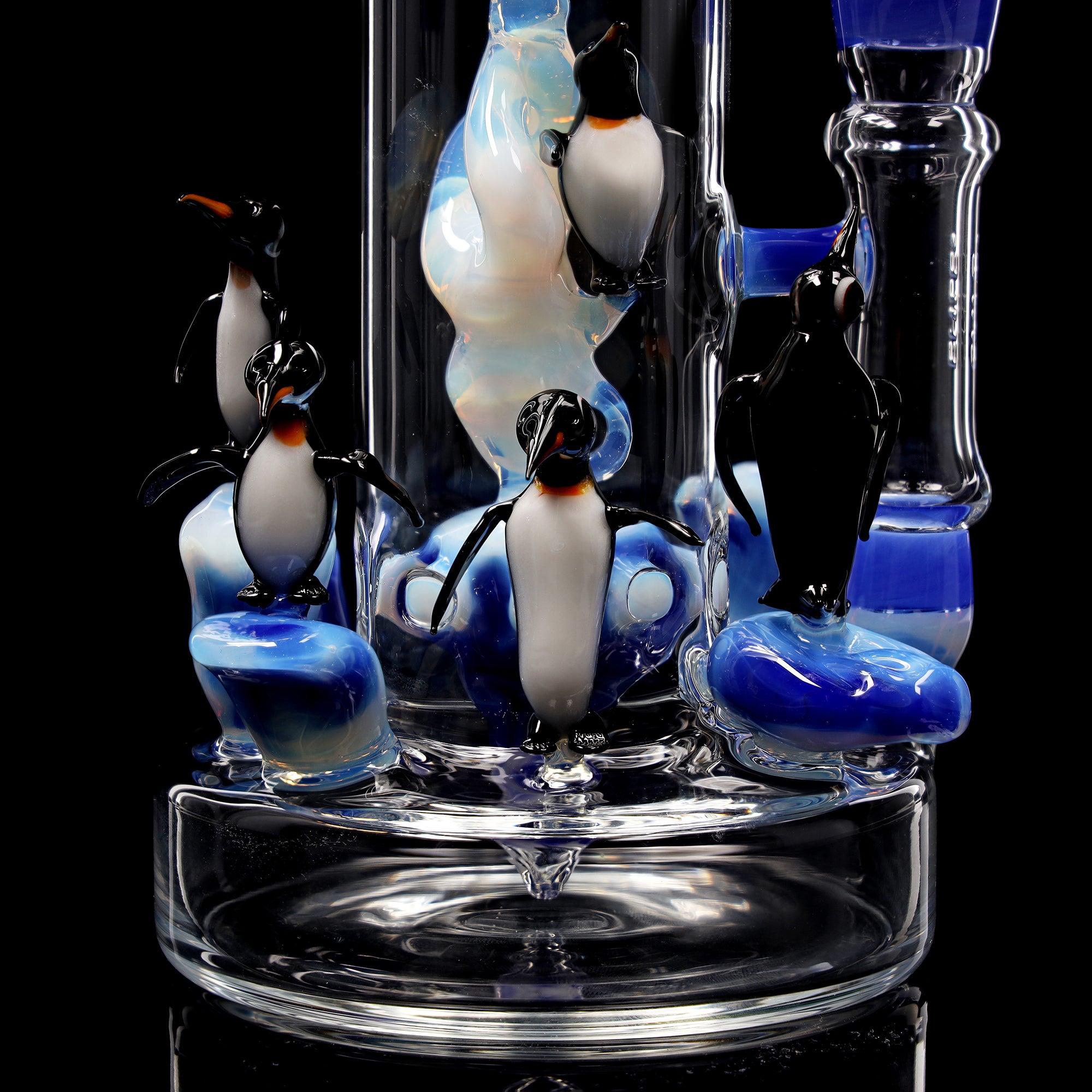 Best of 2025: April Modell - ,,Pinguin"