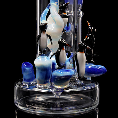 Best of 2025: April Modell - ,,Pinguin"