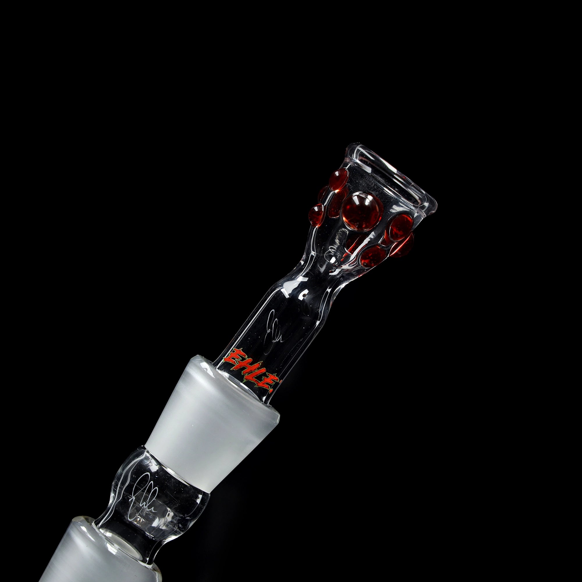 Bong Serie Rossa #3, 500ml, NS 18; Bocchino: rosso tinta unita; Tacche per ghiaccio: rosso tinta unita; Logo: logo speciale rosso-verde